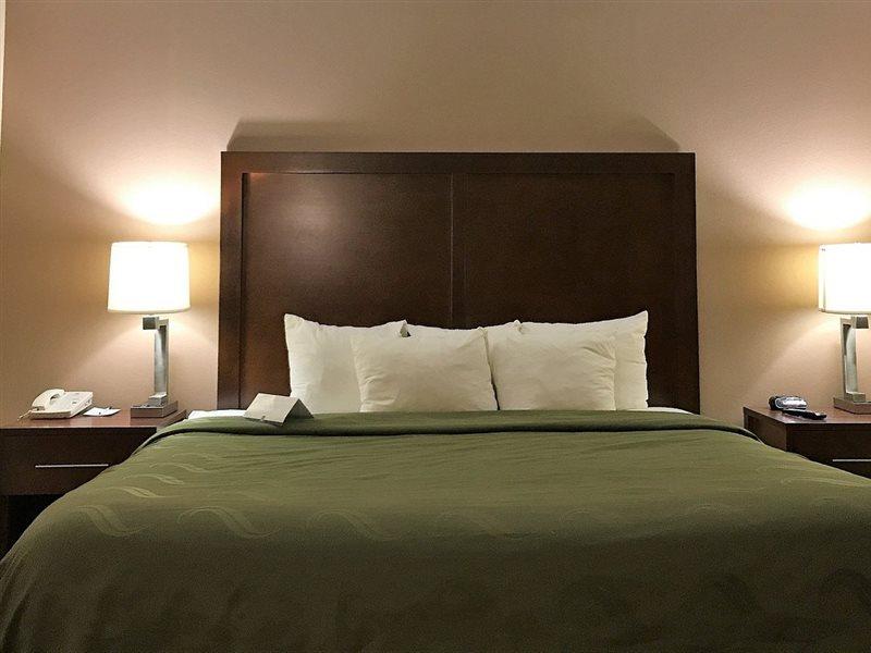 Country Inn & Suites By Radisson, Battle Creek, Mi מראה חיצוני תמונה