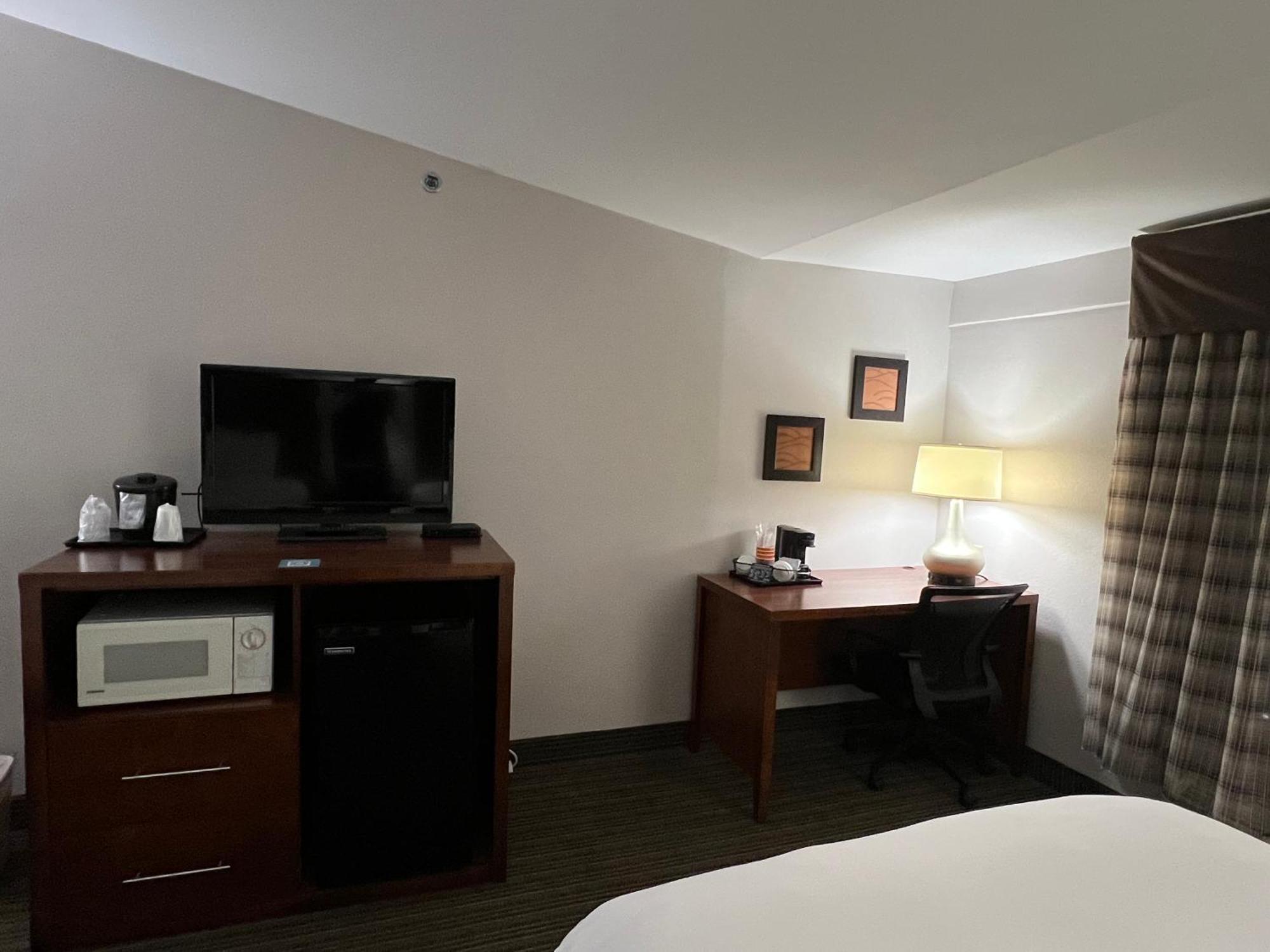 Country Inn & Suites By Radisson, Battle Creek, Mi מראה חיצוני תמונה