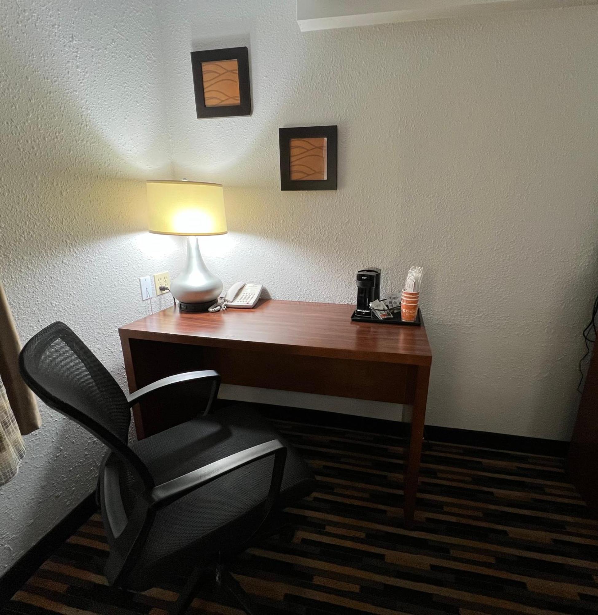 Country Inn & Suites By Radisson, Battle Creek, Mi מראה חיצוני תמונה