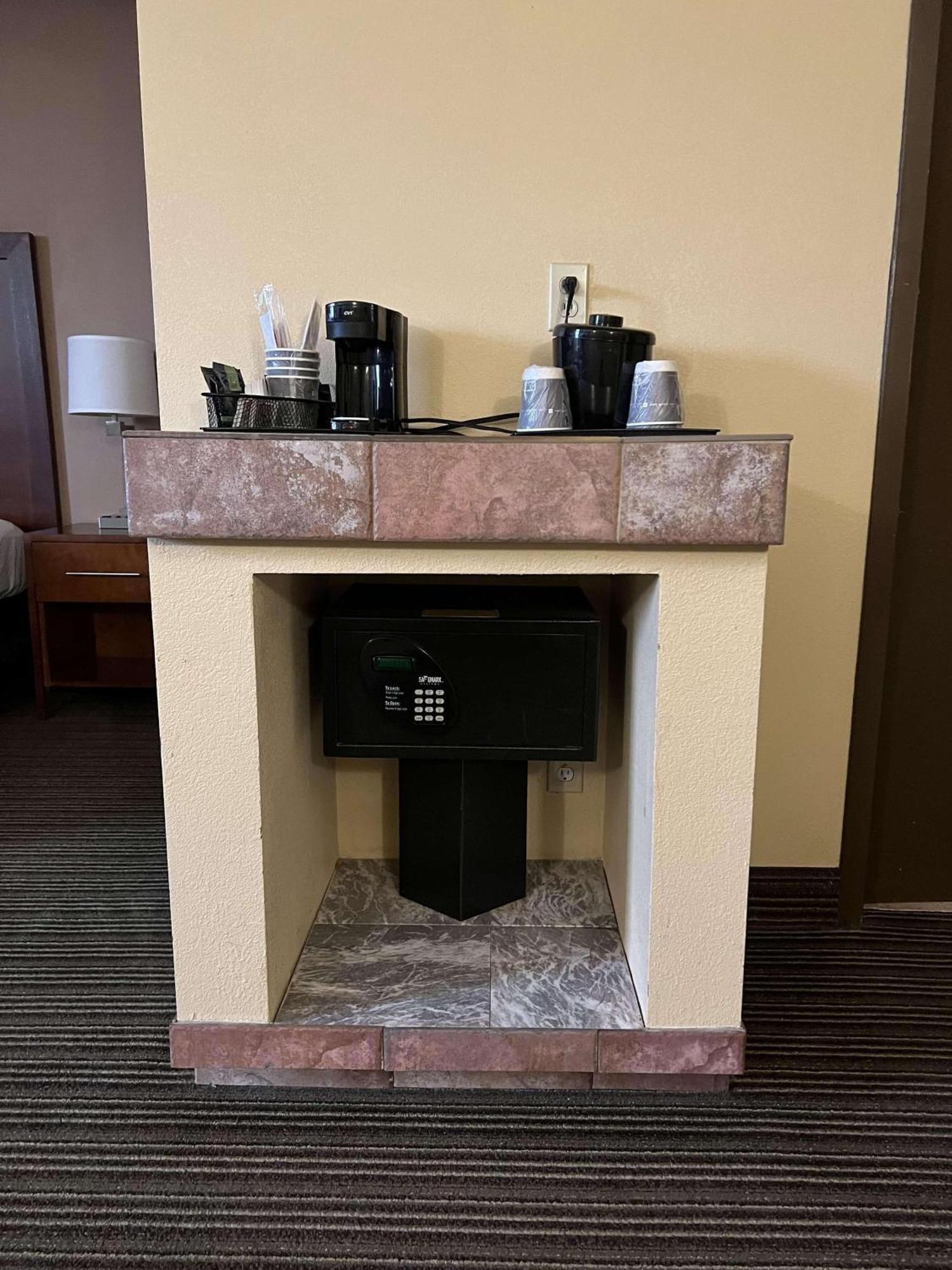Country Inn & Suites By Radisson, Battle Creek, Mi מראה חיצוני תמונה