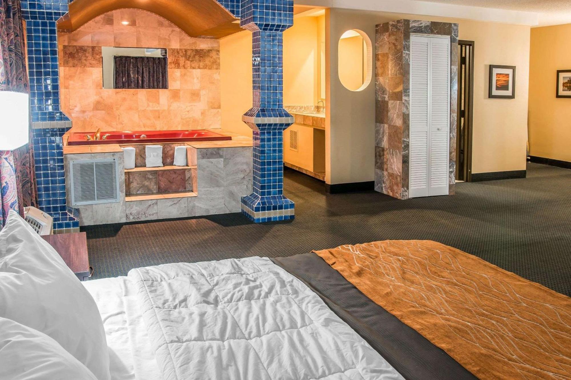 Country Inn & Suites By Radisson, Battle Creek, Mi מראה חיצוני תמונה